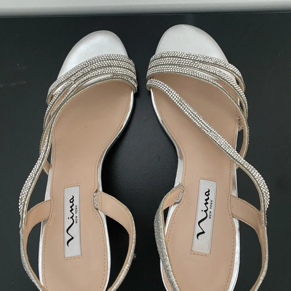 Nina New WOMENS SILVER GLITTER CRYSTAL SLINGBACK MID-HEEL EVENING